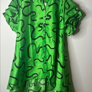 Vibrant Green Button-Up Blouse